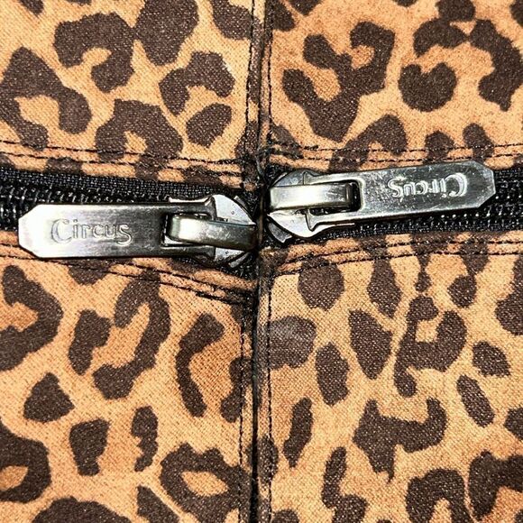 Circus’ 🎪 Leopard 🐆 Print Fabric Side Zip Boots 👢comfy covered stacked heel - Picture 10 of 17